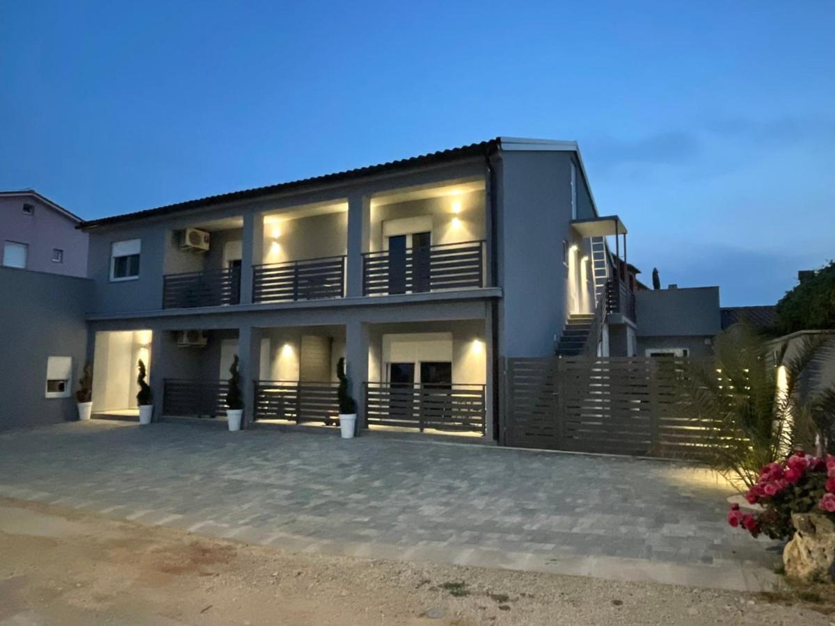 Villa Maleo Медулин Екстериор снимка