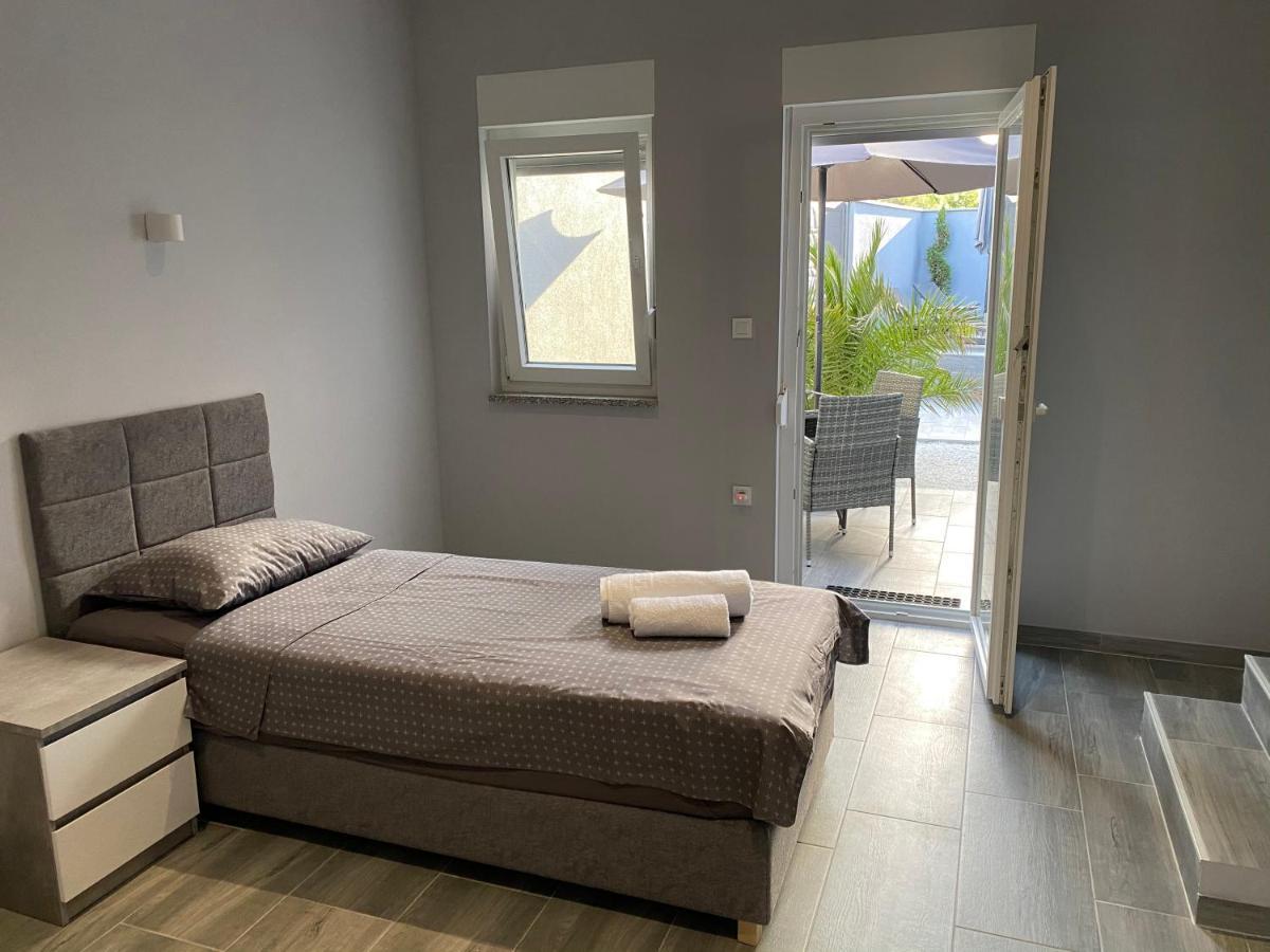Villa Maleo Медулин Екстериор снимка